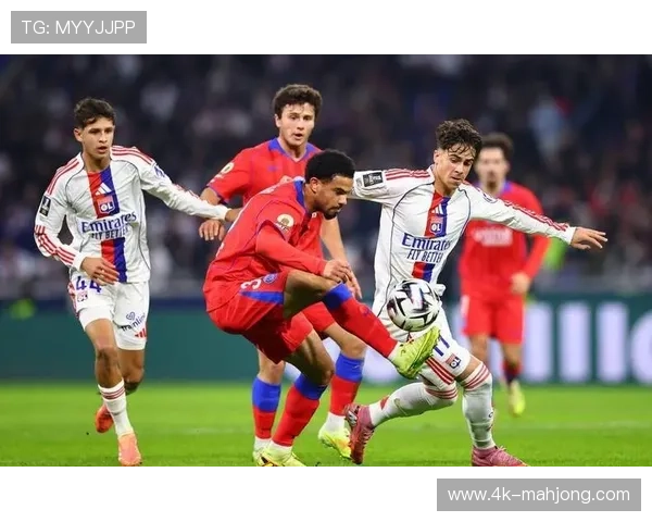 巴黎补时阶段头球绝杀，3-2险胜里昂登顶法甲